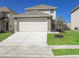 9327 Dogwood Hl, San Antonio, TX 78211