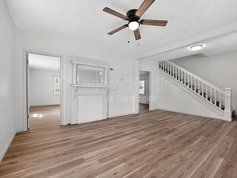 73 Beechwood Ave — Photo 14