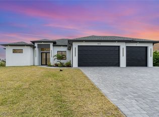 1815 SW 15th Pl, Cape Coral, FL 33991
