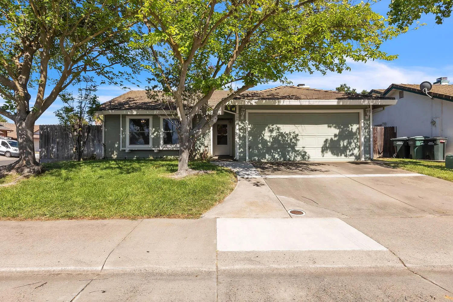 7951 Korbel Way photo 1
