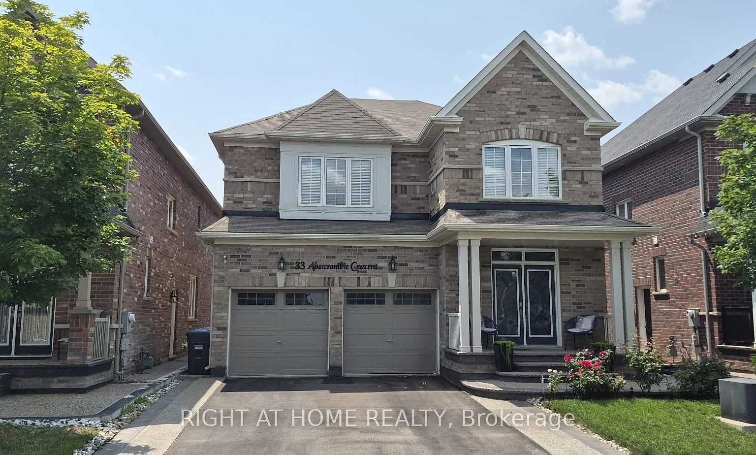 4 bed, $3,400 — Photo 1