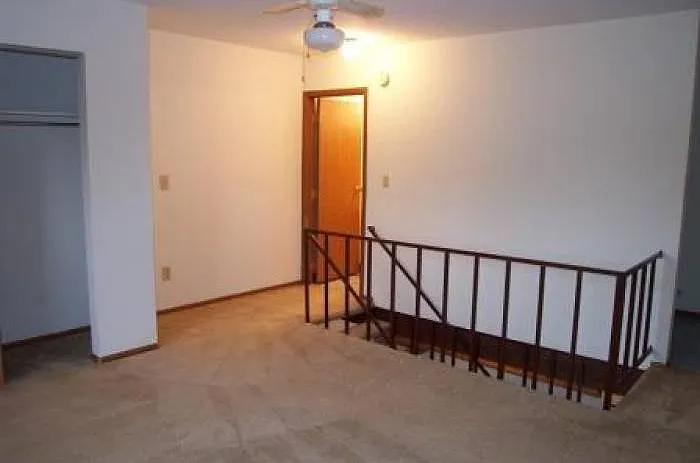 Bedroom & Bath