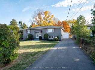 855 Woodbine Rd, Kingston, ON K7P2X3