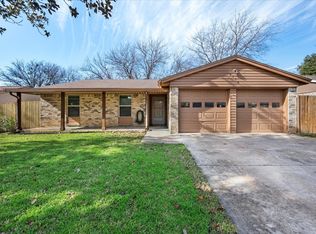 6116 Kelly Elliott Rd, Arlington, TX 76001