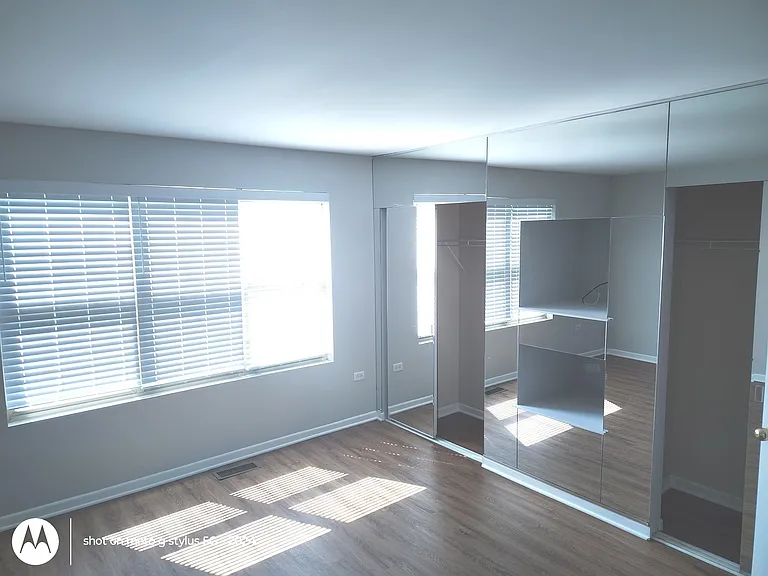 2367 E 70th Pl #1A — Photo 9