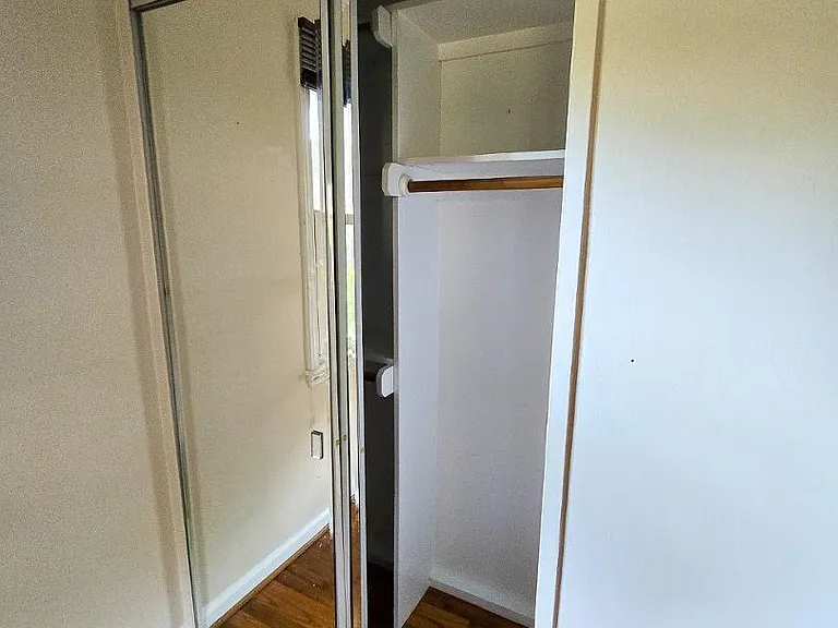 2211 Bernard St — Photo 14