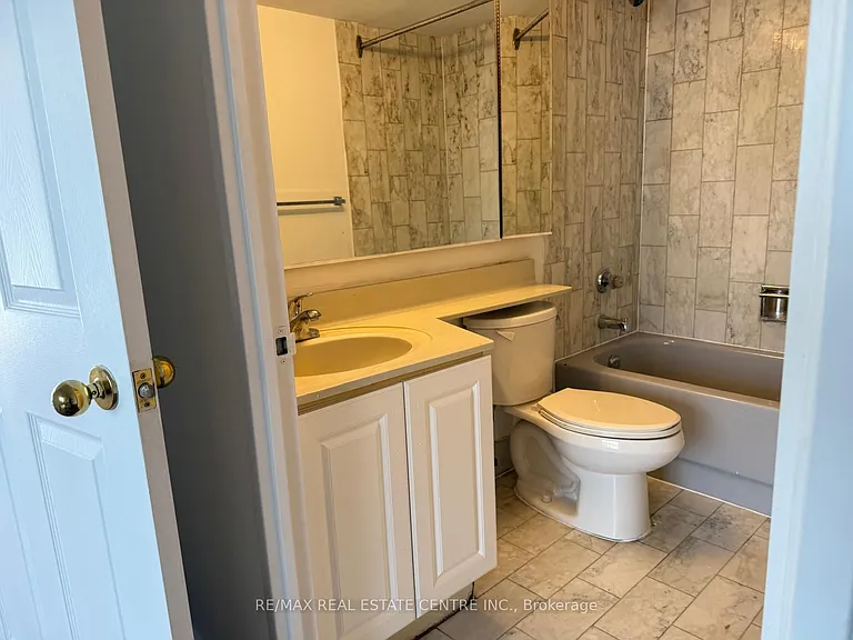 265 Enfield Pl #1403 — Photo 10