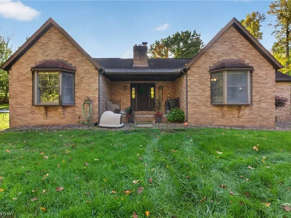 5900 Timber Ave, Louisville, OH 44641