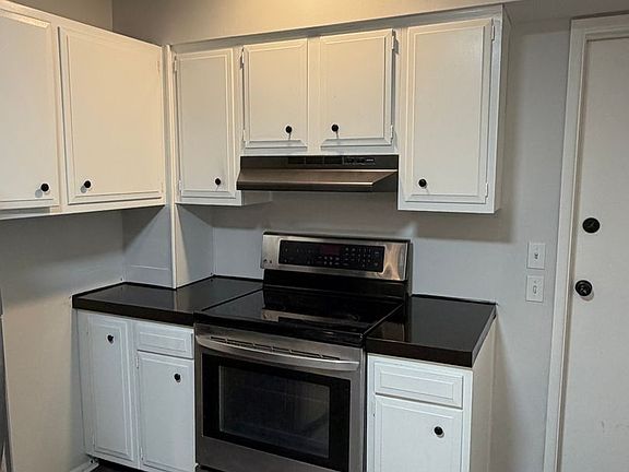 5th image of 136-138 S Berkley St #8851D2109