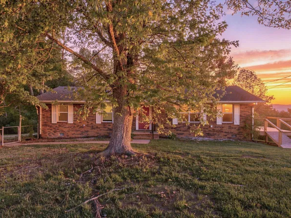 190 Adkins Ln, Trenton, GA 30752