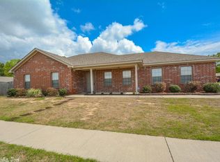 3003 Wildwood Dr, Benton, AR 72015