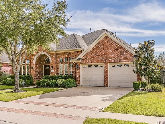 2nd image of 6714 Forsythe Ln