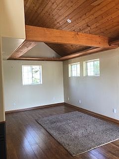 5th image of 1052 Hacienda Dr #A