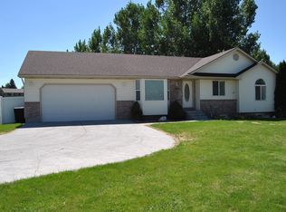 3882 S Ridgeview Cir, Ammon, ID 83406