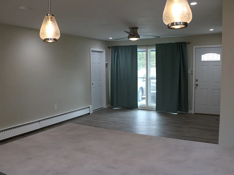 321 Elmwood Dr — Photo 10