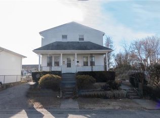 126 Gladstone St, Cranston, RI 02920