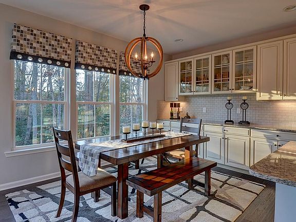 5th image of 1079 Azzano Cir