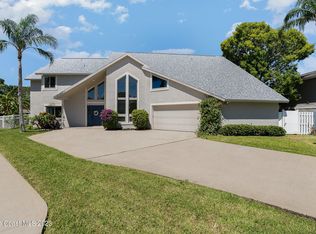 3 Spinnaker Point Ct, Indian Harbour Beach, FL 32937