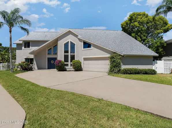 3 Spinnaker Point Ct, Indian Harbour Beach, FL 32937