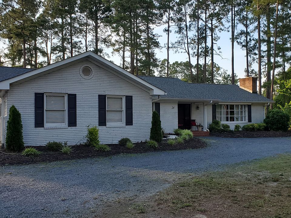 1st image of 24 Bobolink Rd
