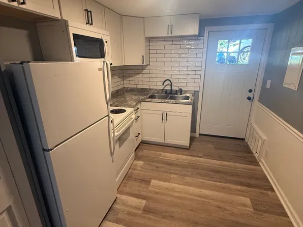 202 E Woodlawn St Unit 4, Sikeston, MO 63801