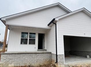 894 McFadin Station St, Bowling Green, KY 42103