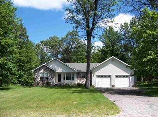 107 Rolling Oak Ln, Roscommon, MI 48653