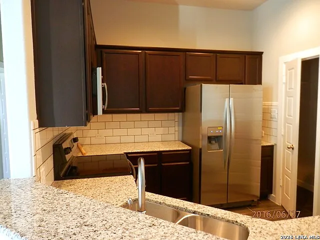 514 Creekside Frst — Photo 13