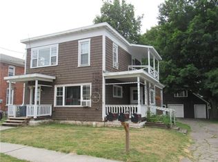 232 W Hickory St, Canastota, NY 13032