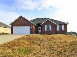 1322 Holly Dr, Cape Girardeau, MO 63701