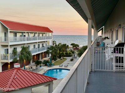 1453 E Beach Blvd APT 311, Pass Christian, MS, 39571