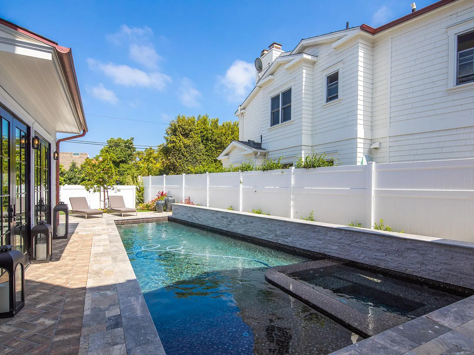 1 Pine Ct — Photo 4