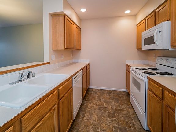 4th image of 4827 67th St NE APT B102