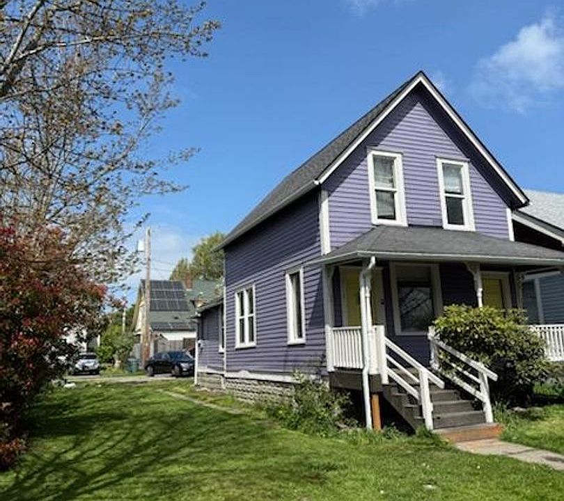 2nd image of 2115 New St