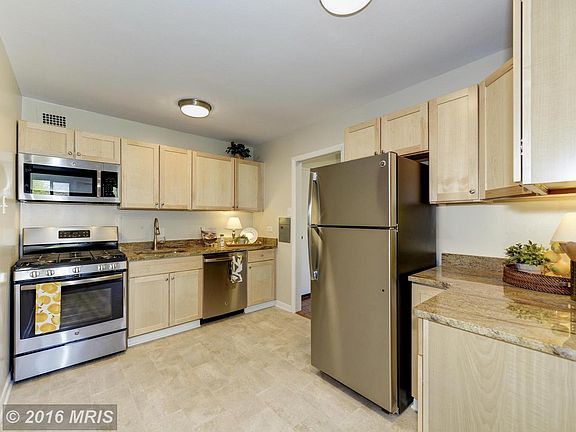 5th image of 4501 Arlington Blvd APT 325