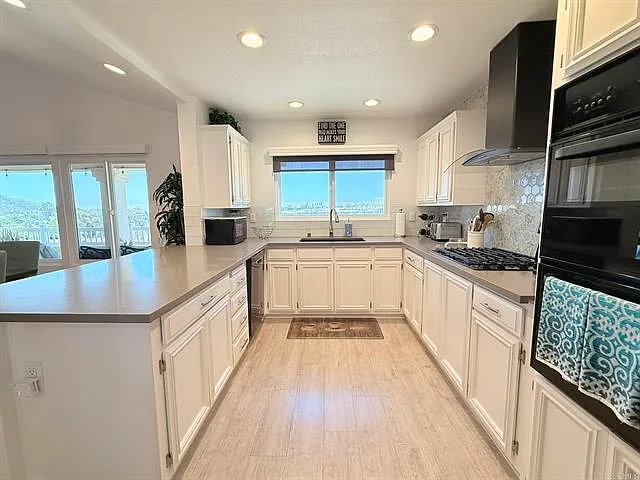 2010 W San Marcos Blvd #122 — Photo 12
