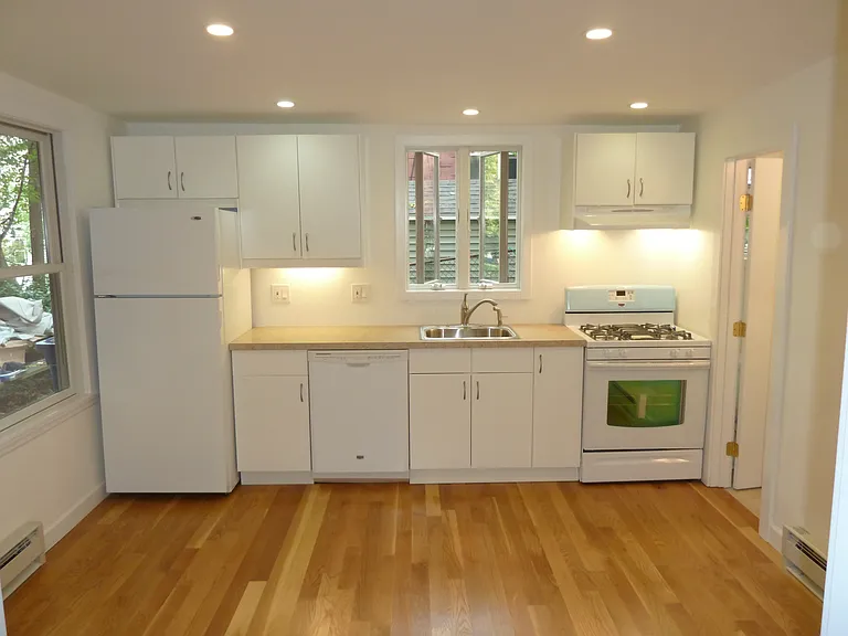 37 Jamaica St #1 — Photo 1