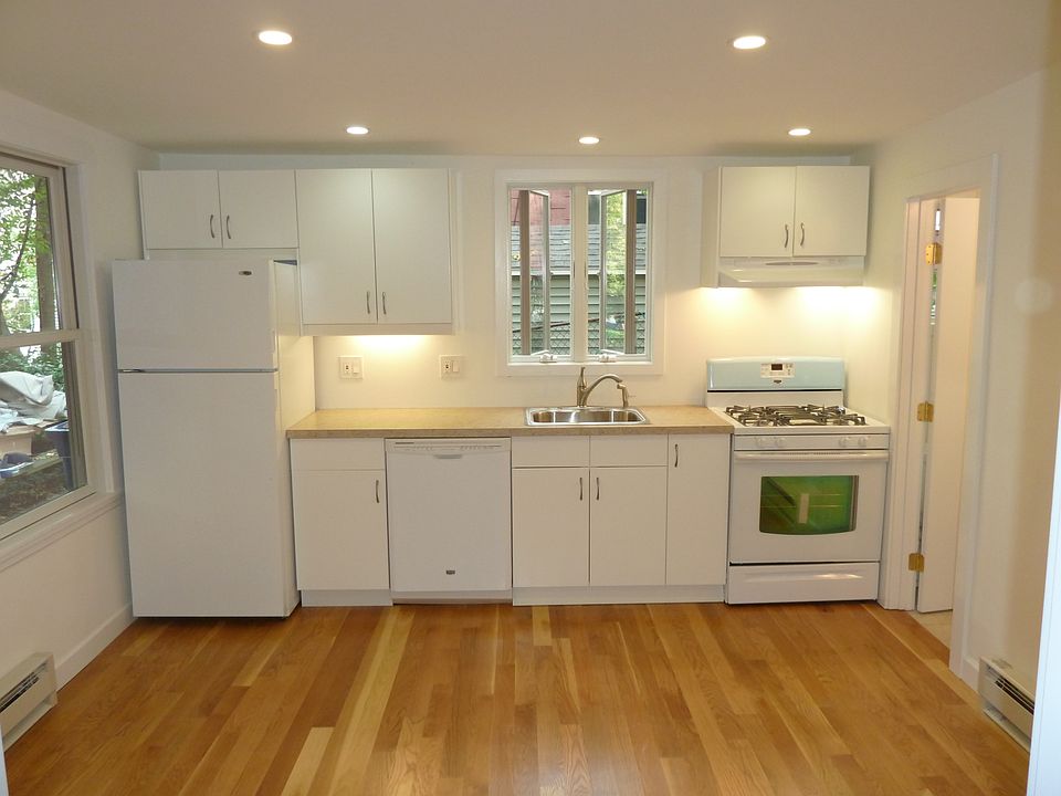 1st image of 37 Jamaica St #1