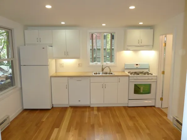 37 Jamaica St #1, Jamaica Plain, MA 02130
