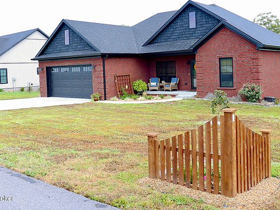 2nd image of 506 Capps Rd