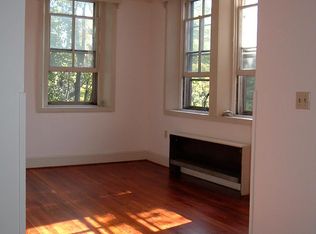 13 Chatham St, Kinderhook, NY 12106