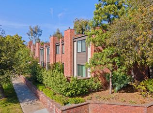 700 S Lake Ave APT 105, Pasadena, CA 91106