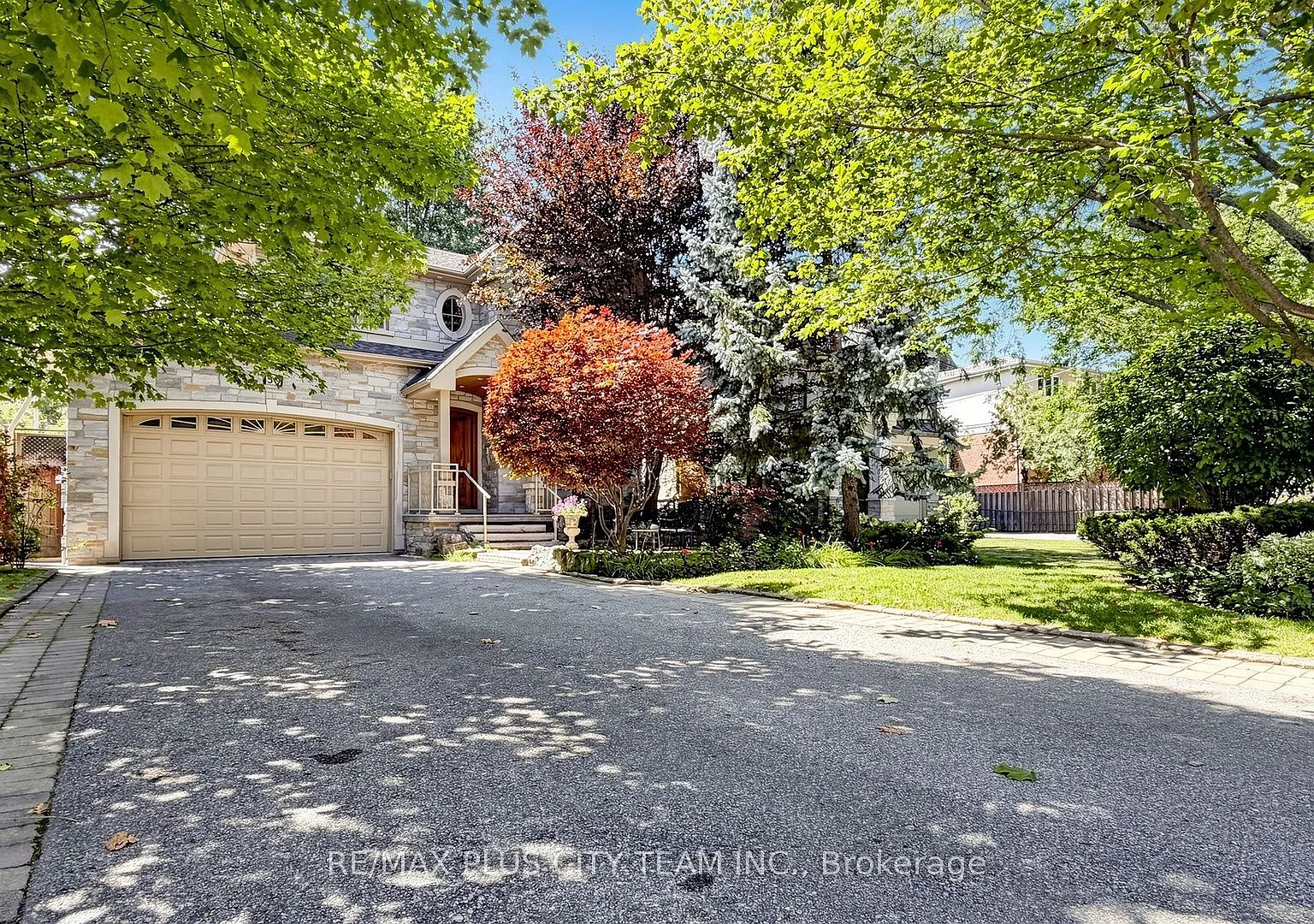 7 bed, $9,750 — Photo 1