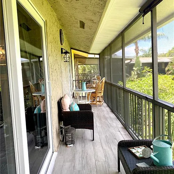 306 Palm Dr #2 — Photo 16