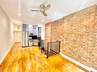 Rented by Century 21 Premier 