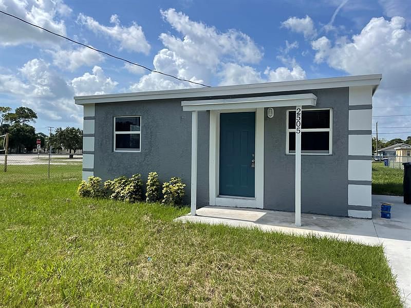 1st image of 2505 Avenue L