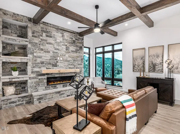 851 Black Feather Court, Granby, CO 80446