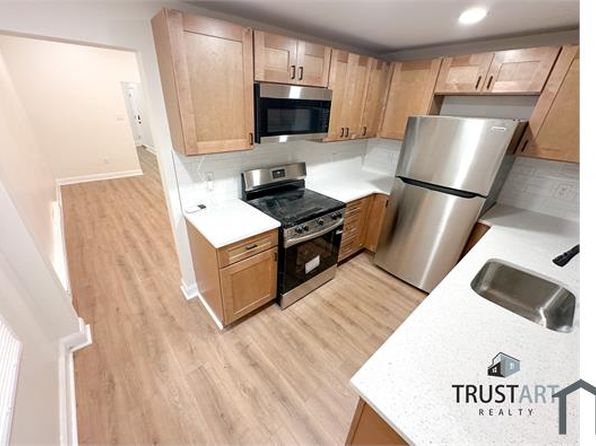 4633 Penn St #1
