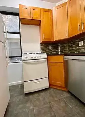 Rented by Compass | media 21