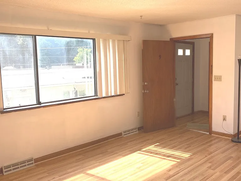 9 Jewett St #9 — Photo 4